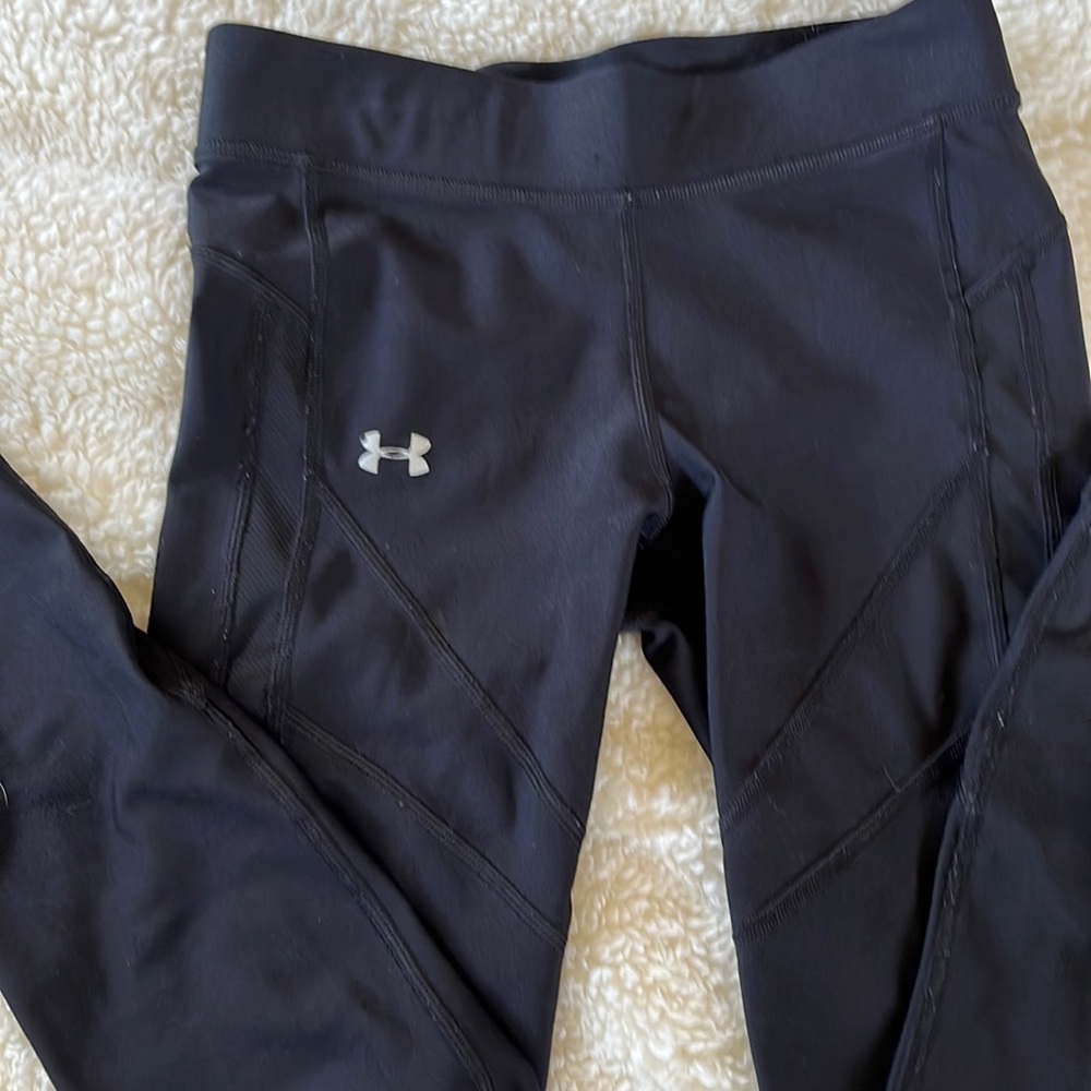 Black workout leggings